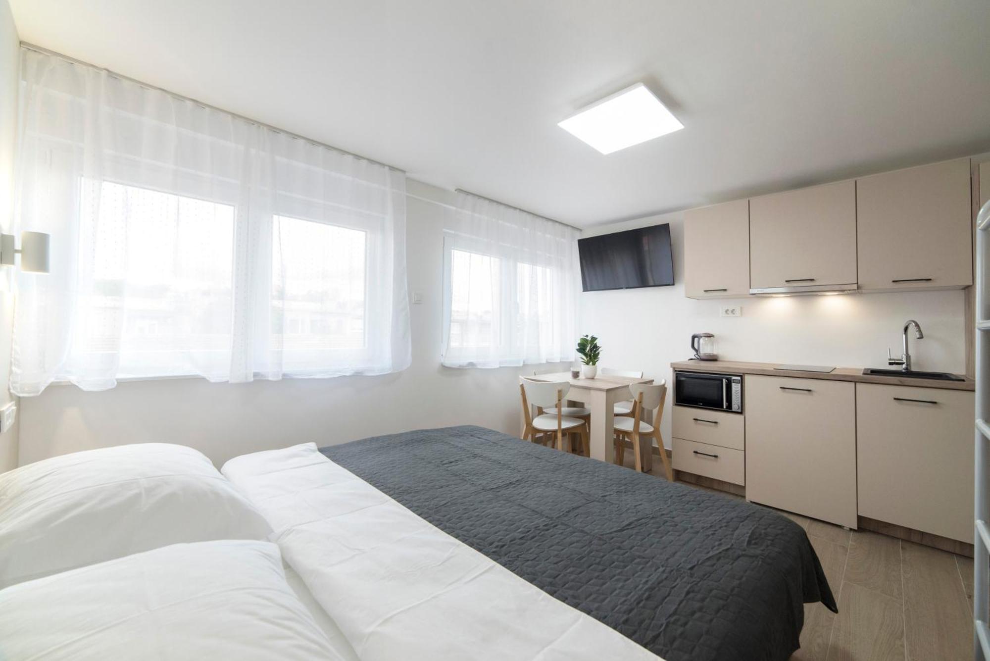 Apartments Pamer, 4Th Floor, No Elevator Zagreb Exterior foto
