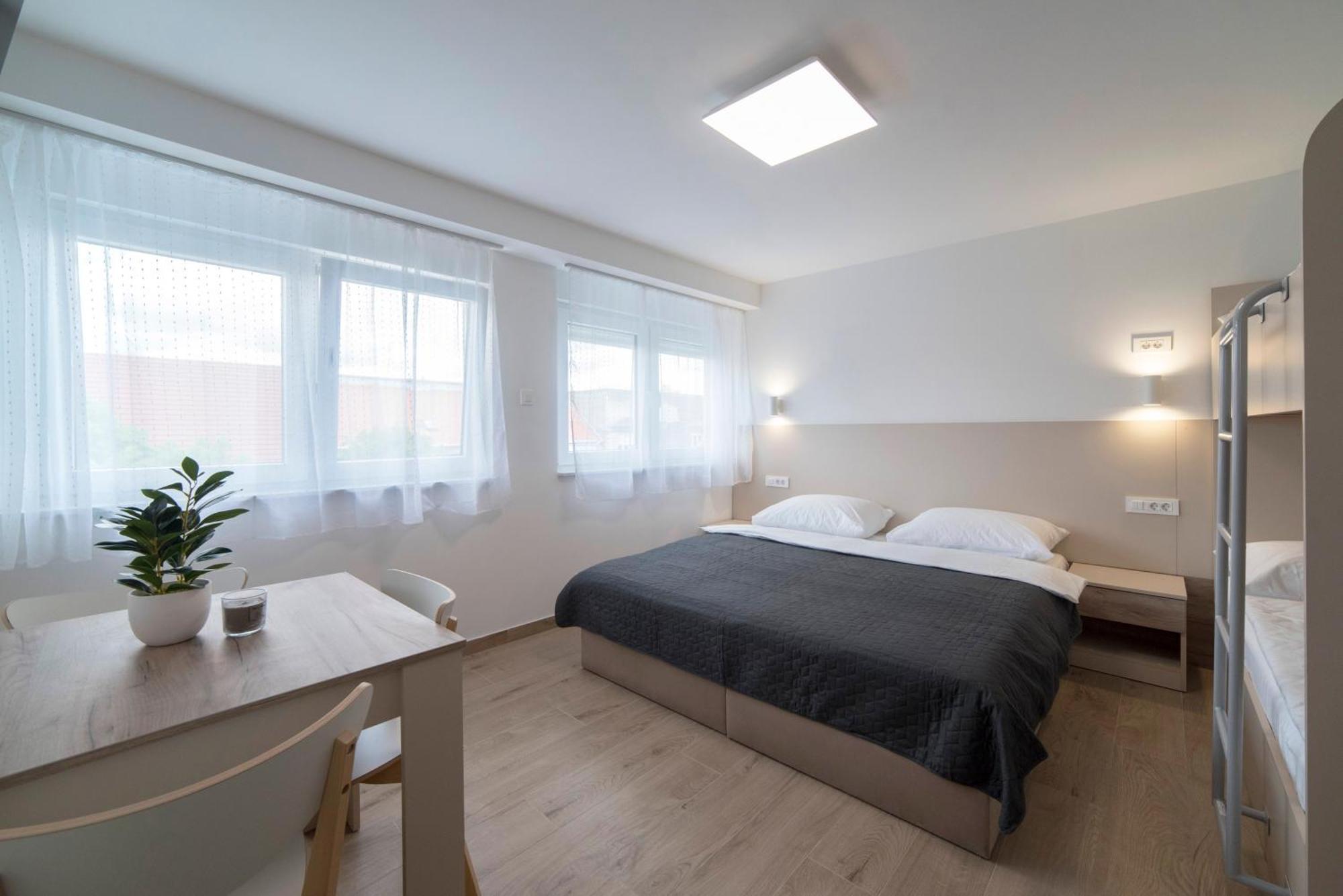 Apartments Pamer, 4Th Floor, No Elevator Zagreb Exterior foto