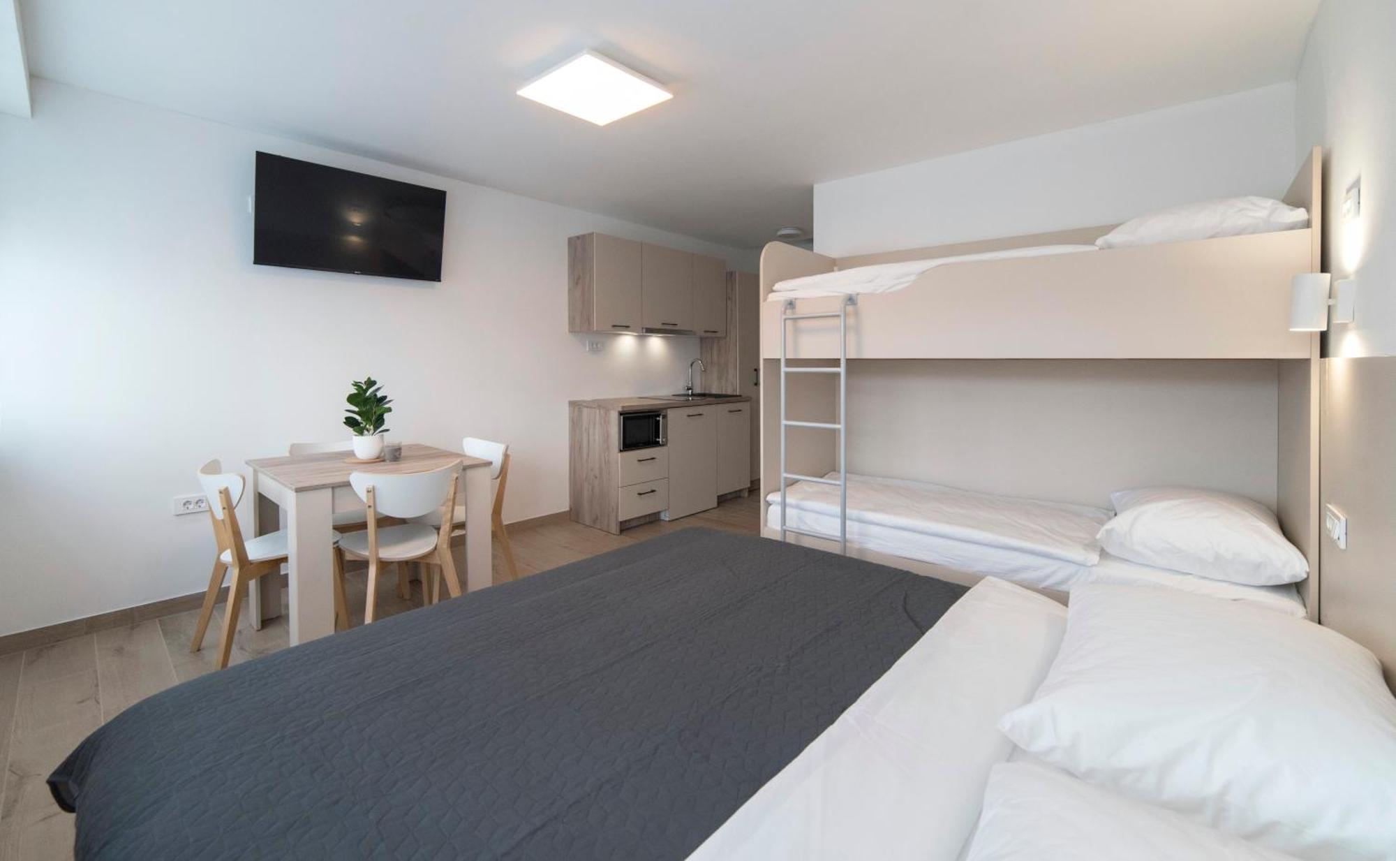 Apartments Pamer, 4Th Floor, No Elevator Zagreb Exterior foto