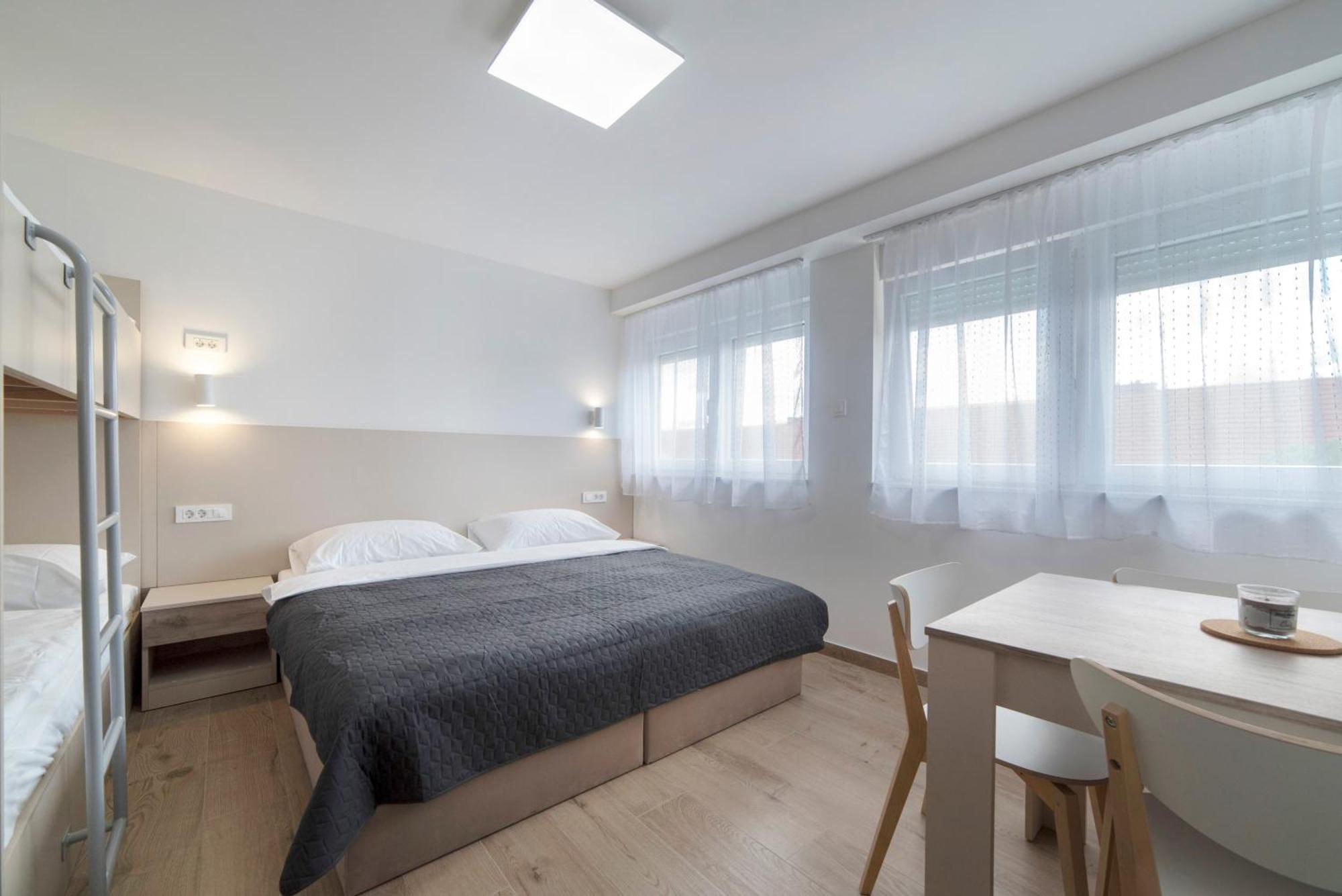 Apartments Pamer, 4Th Floor, No Elevator Zagreb Exterior foto