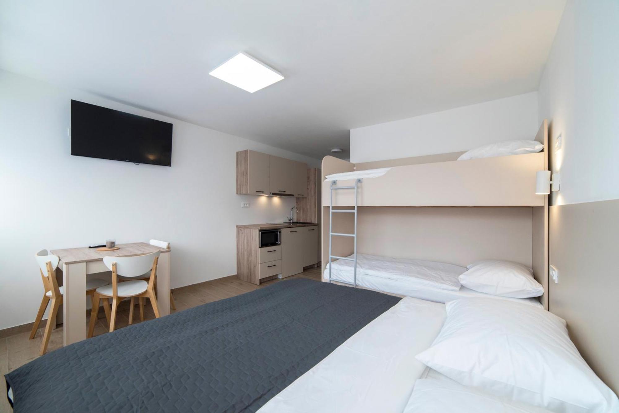 Apartments Pamer, 4Th Floor, No Elevator Zagreb Exterior foto